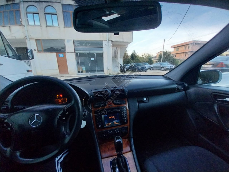 Mercedez benz MAKINA NE SHITJE C class w203... rif. 774658 Gazeta Celesi