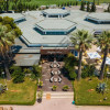 NDIHMES KUZHINIER/E Sol Tropikal by Melia International Hotels Melia International Hotel eshte kompania spanjolle lider e hoteleve me nje rrjet prej 374 hotele te shperndare ne 40 shtete dhe 4 kontinente.